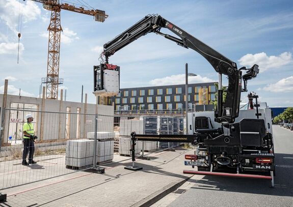 Аренда крано-манипуляторной установки Hiab L-HIPRO 235