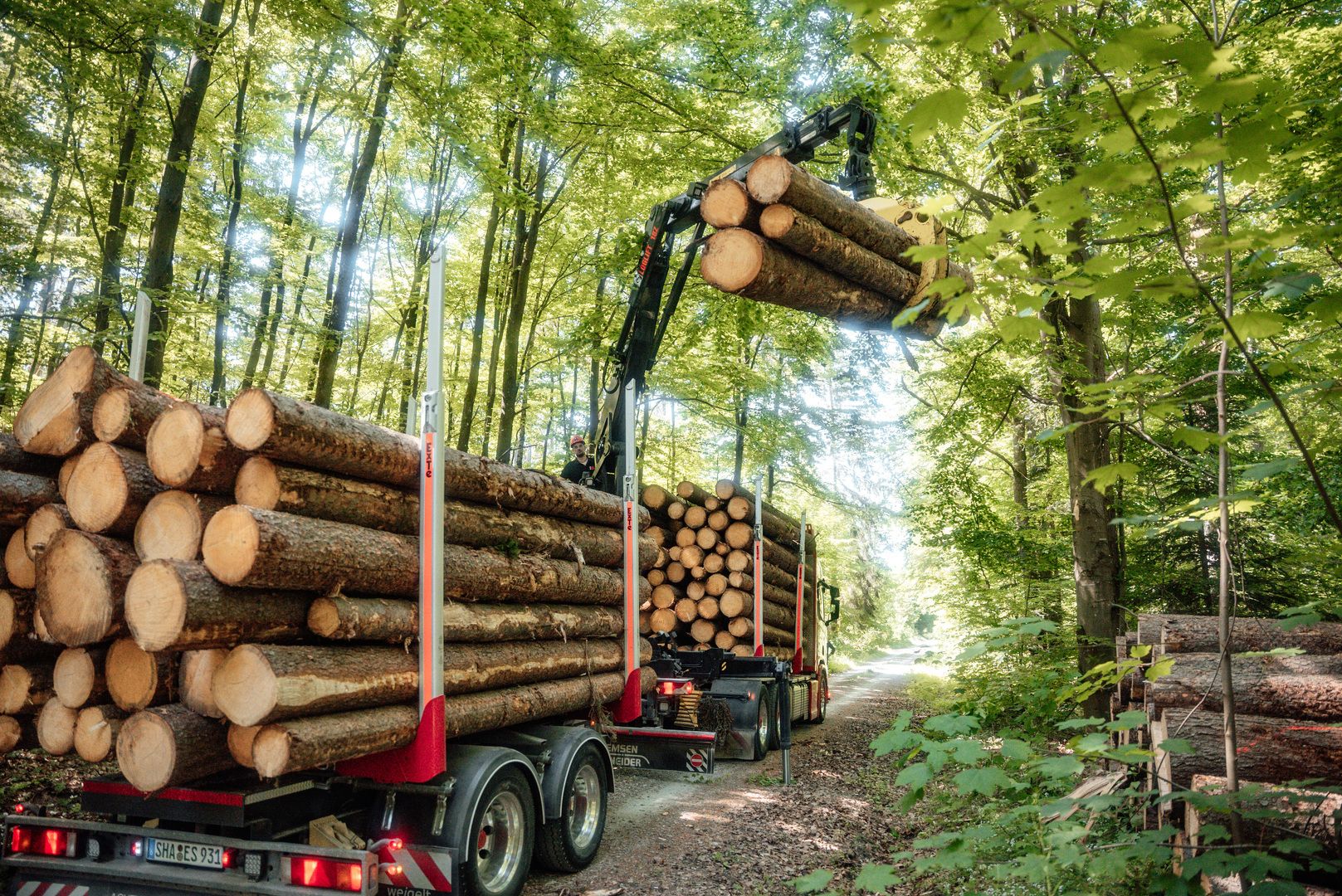 Крано-манипуляторная установка Hiab LOGLIFT 18Z