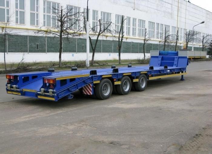 Трал (полуприцеп-тяжеловоз) МАЗ-997700