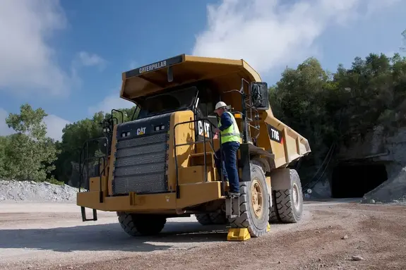 Аренда самосвала CAT 770G