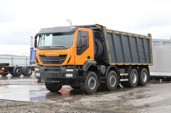 Аренда самосвала IVECO Trakker AD410T41 в Краснодаре